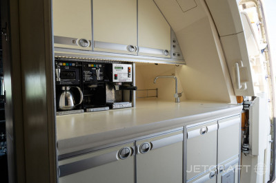 2007 Airbus A318 Elite: 
