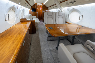 2009 Gulfstream G550: 
