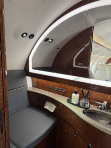2007 Gulfstream G200: Lavatory
