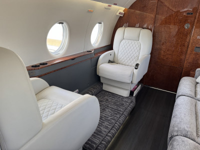 2007 Gulfstream G200: Aft Club