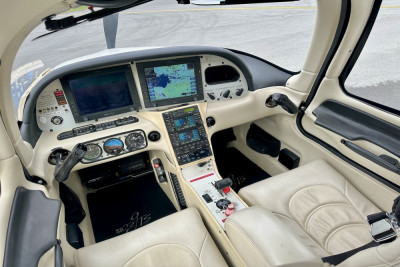 2006 Cirrus SR22 GTS: 