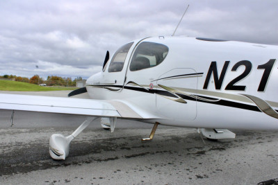 2006 Cirrus SR22 GTS: 
