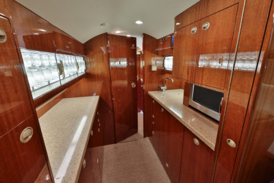 2011 Gulfstream G450: 