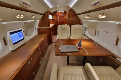2011 Gulfstream G450: 