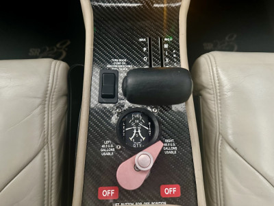 2004 Cirrus SR22 G2: 