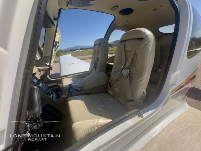 2004 Cirrus SR22 G2: 