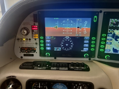 2004 Cirrus SR22 G2: 