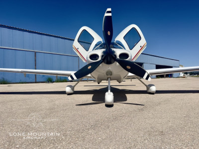 2004 Cirrus SR22 G2: 