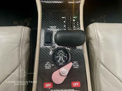 2004 Cirrus SR22 G2: 