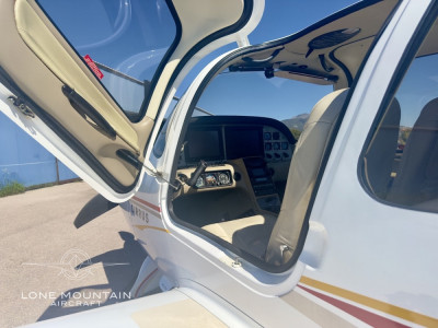 2004 Cirrus SR22 G2: 