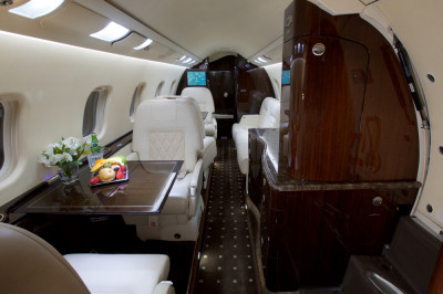 2009 Bombardier Learjet 60XR: 