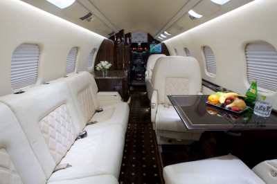 2009 Bombardier Learjet 60XR: 