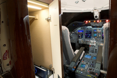 2009 Bombardier Learjet 60XR: 