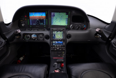 2006 Cirrus SR22 GTS: 