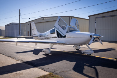 2006 Cirrus SR22 GTS: 
