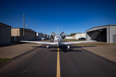 2006 Cirrus SR22 GTS: 