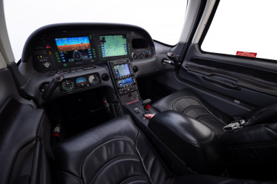 2006 Cirrus SR22 GTS: 