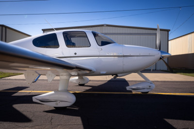 2006 Cirrus SR22 GTS: 