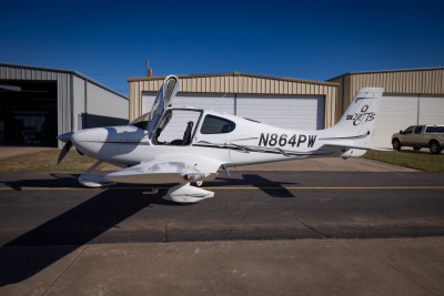 2006 Cirrus SR22 GTS: 