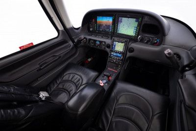 2006 Cirrus SR22 GTS: 
