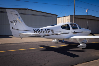 2006 Cirrus SR22 GTS: 