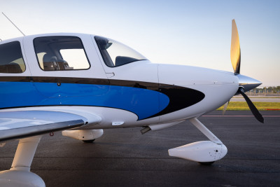 2007 Cirrus SR22 GTS: 