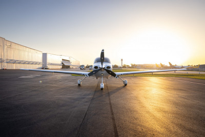 2007 Cirrus SR22 GTS: 