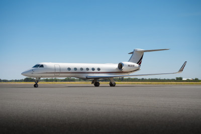 2001 Gulfstream G-V: Exterior