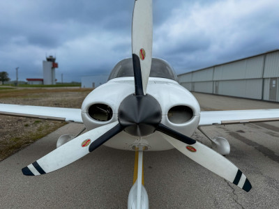 2005 Cirrus SR22 GTS: 