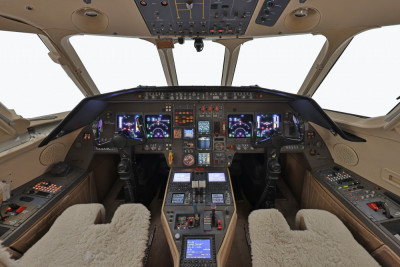 2000 Dassault Falcon 2000: 