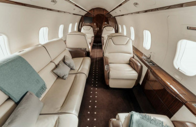 2010 Bombardier Challenger 300: 