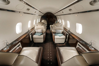 2010 Bombardier Challenger 300: 