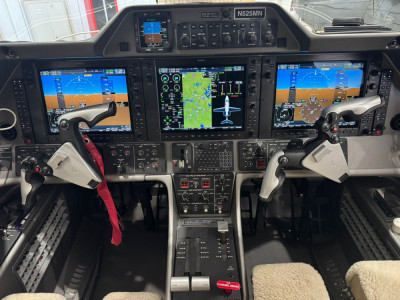 2011 Embraer Phenom 100: 