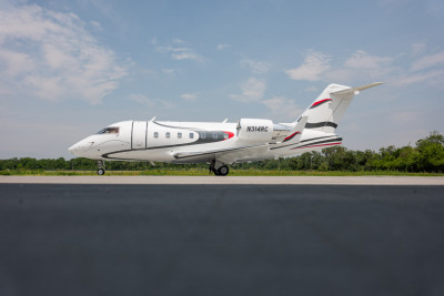 1999 Bombardier Challenger 604: 