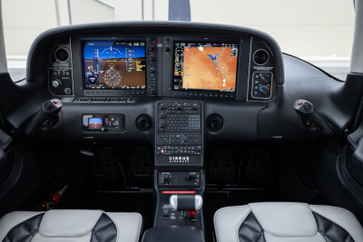 2015 Cirrus SR22T G5 GTS: 