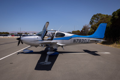 2015 Cirrus SR22T G5 GTS: 
