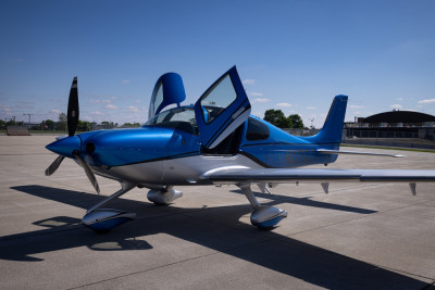 2017 Cirrus SR22T G6 GTS: 
