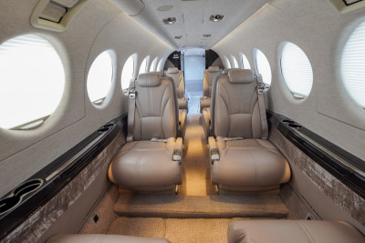 2023 Beechcraft King Air 360: 