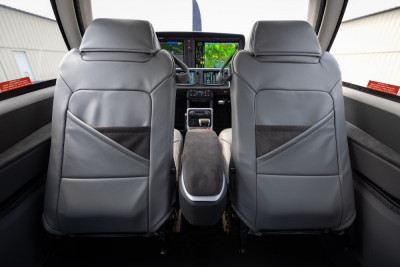 2025 Cirrus SR22: 