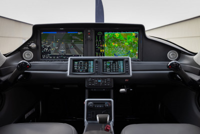 2025 Cirrus SR22: 