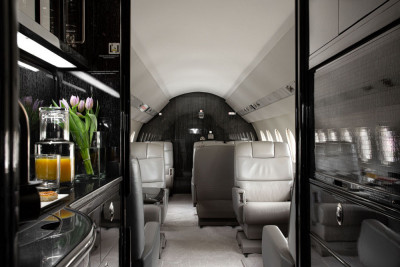2010 Dassault Falcon 2000LX: 