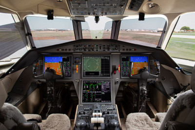 2010 Dassault Falcon 2000LX: 