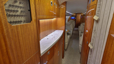 2010 Bombardier Challenger 300: 
