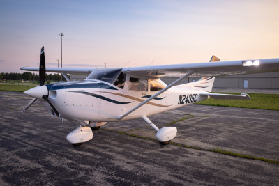 1999 Cessna 182S Skylane: 