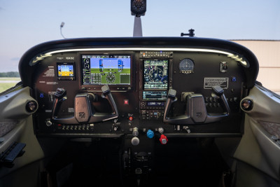1999 Cessna 182S Skylane: 