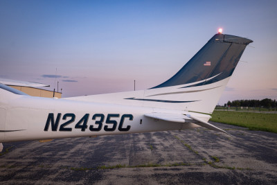 1999 Cessna 182S Skylane: 