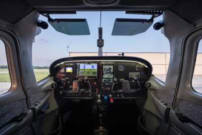 1999 Cessna 182S Skylane: 