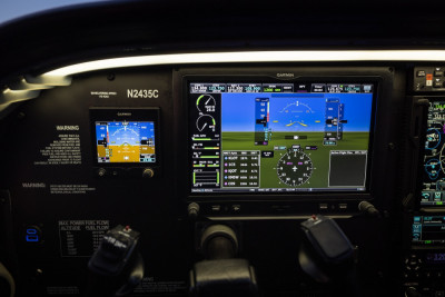 1999 Cessna 182S Skylane: 
