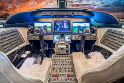2014 Bombardier Learjet 75: 