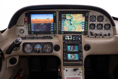 2004 Cirrus SR22 G2: 